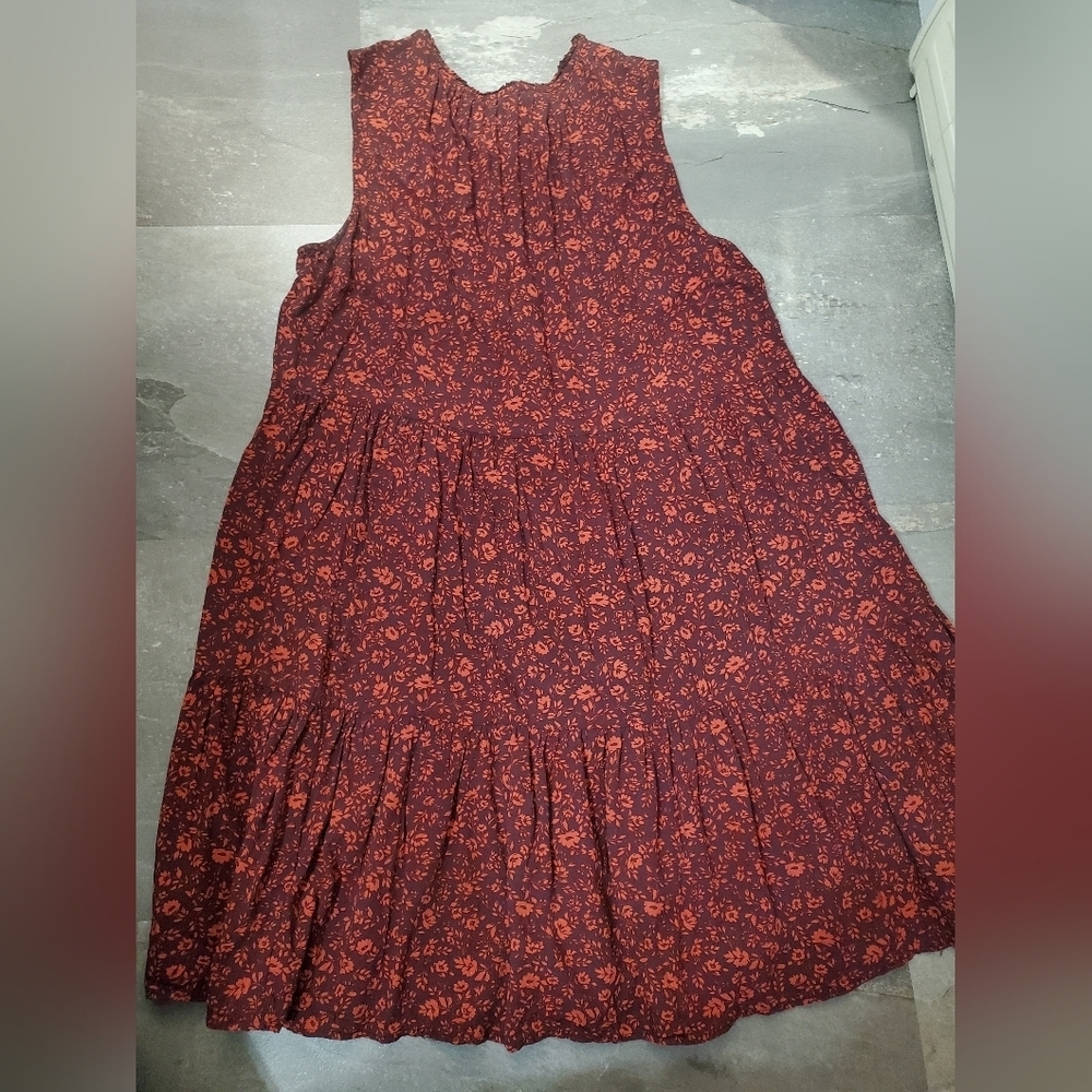 Old Navy Floral Sleeveless Tiered Dress. Burgundy, Red. XL. Mini. - Picture 2 of 7